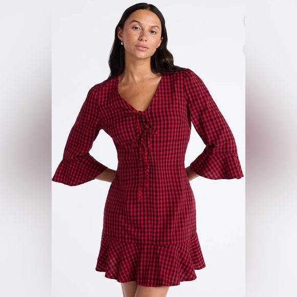 Time and Tru Dresses & Skirts - Time and Tru Red and Black Gingham Tie Front Midi Dress